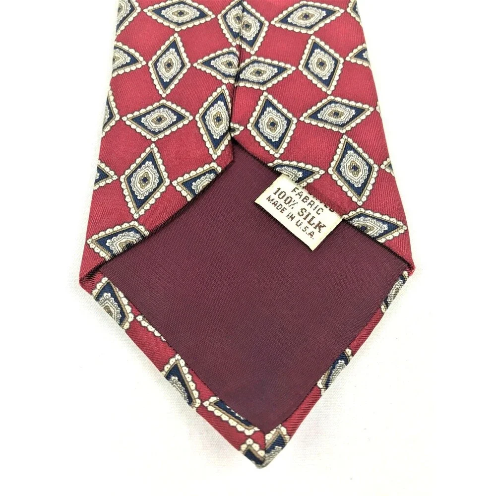 Yves Saint Laurent Burgundy Geometric Diamond Print Silk Vintage Men Neck Tie